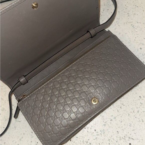 Grey Gucci wallet on chain Bag - Picture 5 of 5